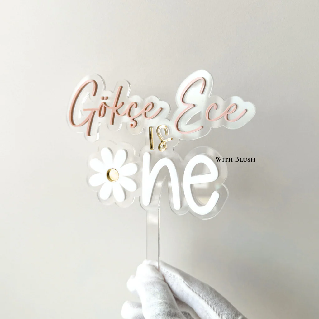 Taarttopper Met Naam | ONE met Madeliefje